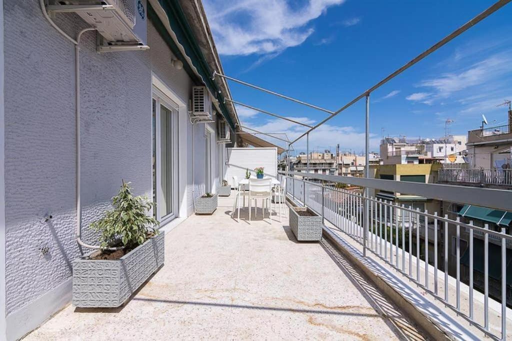 Sunlit 2Br Oasis In Metaxourghio 3Min From Metro Διαμέρισμα Αθήνα Εξωτερικό φωτογραφία