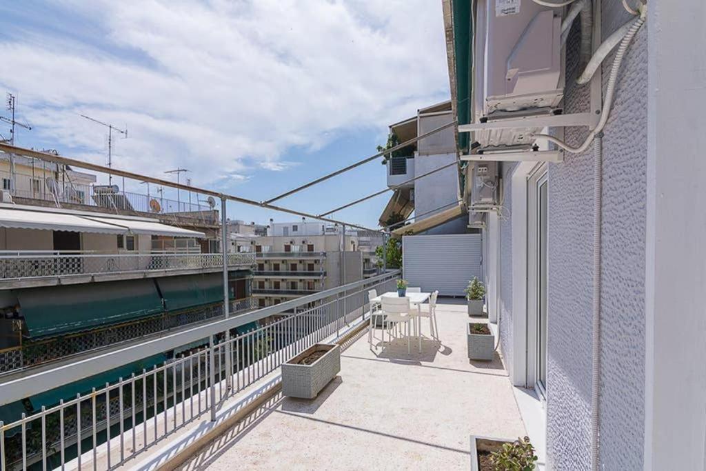 Sunlit 2Br Oasis In Metaxourghio 3Min From Metro Διαμέρισμα Αθήνα Εξωτερικό φωτογραφία