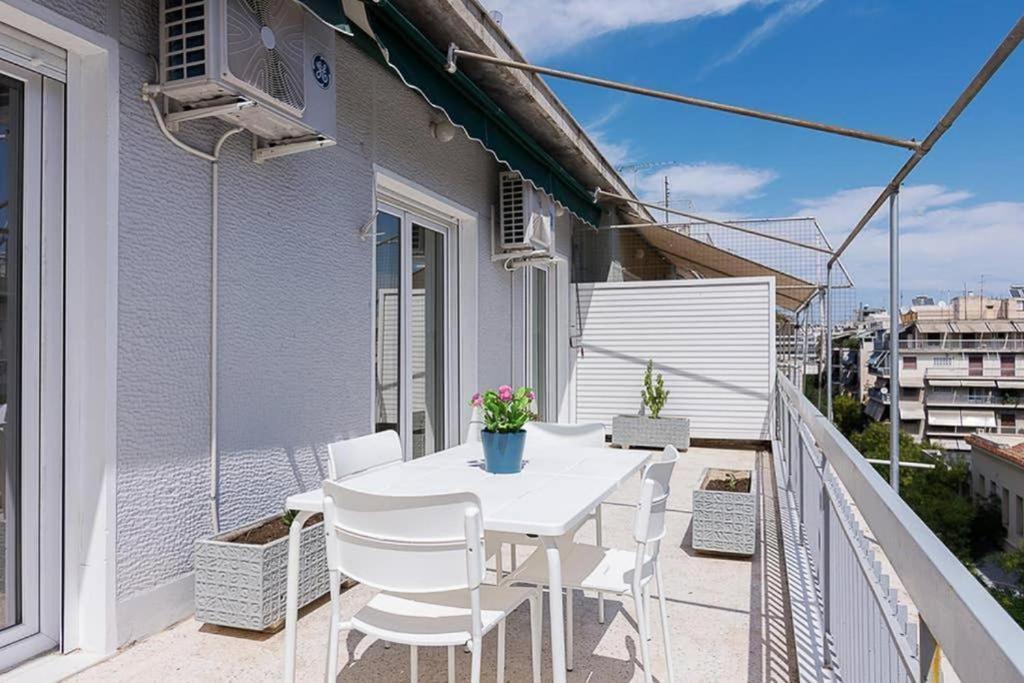 Sunlit 2Br Oasis In Metaxourghio 3Min From Metro Διαμέρισμα Αθήνα Εξωτερικό φωτογραφία